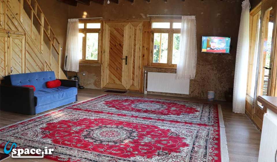 نمای داخلی کلبه چوبی کلاسیک - رامسر - روستای استخر پشته
